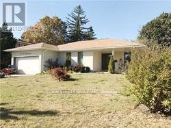 557 THE KINGSWAY - Photo 1
