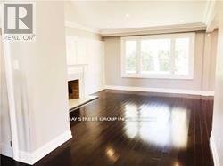 557 THE KINGSWAY - Photo 3
