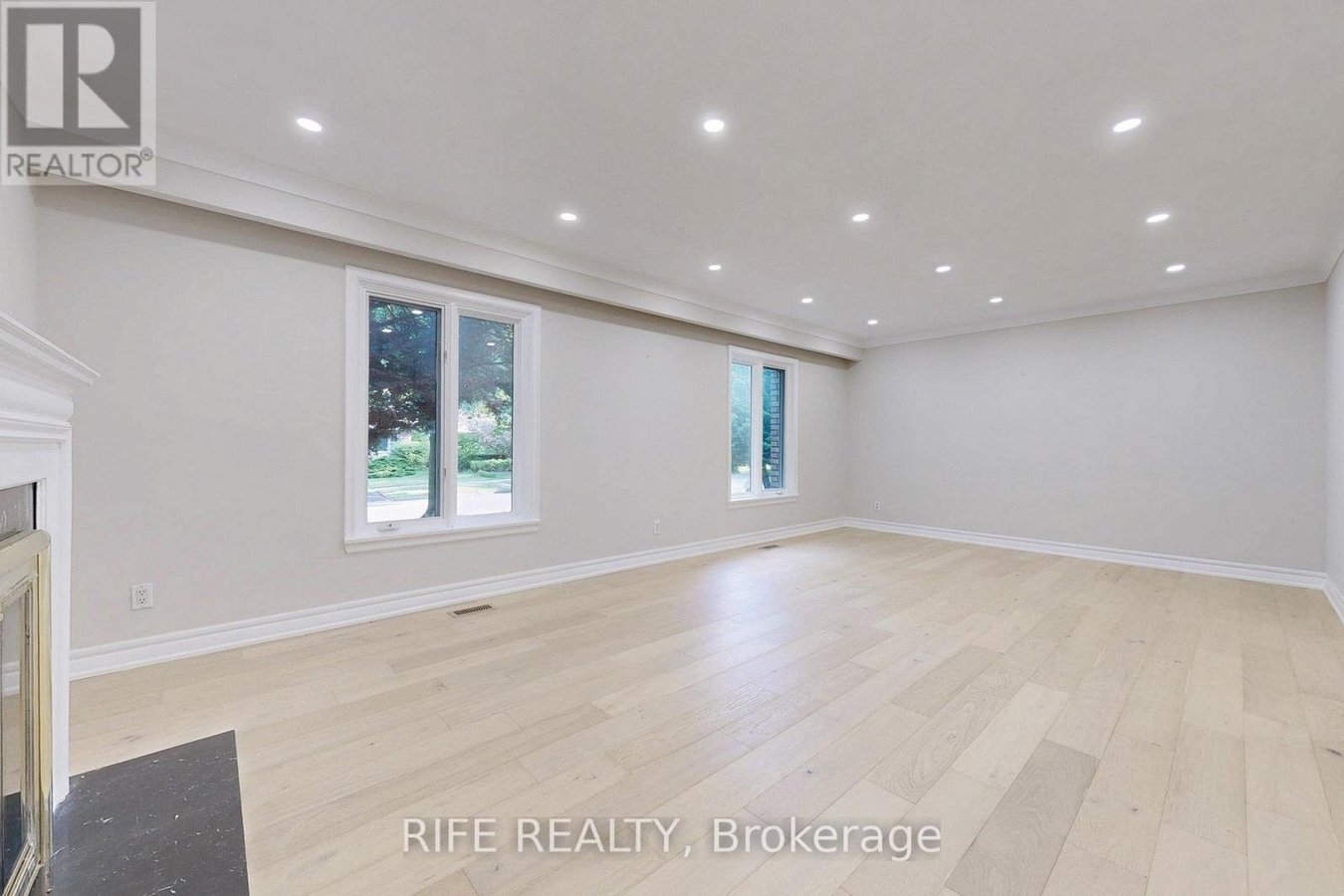 8 ELLIOTWOOD COURT - Photo 7