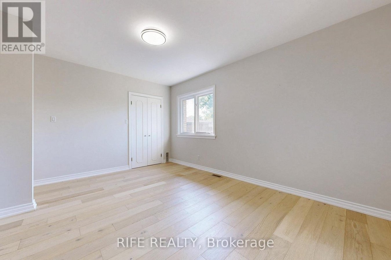 8 ELLIOTWOOD COURT - Photo 25