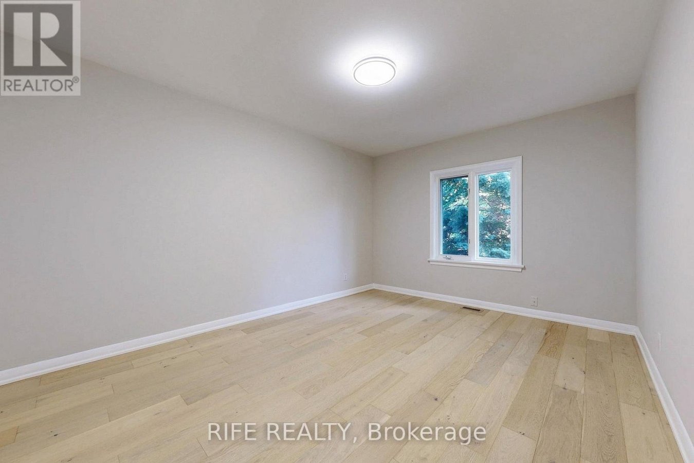 8 ELLIOTWOOD COURT - Photo 31