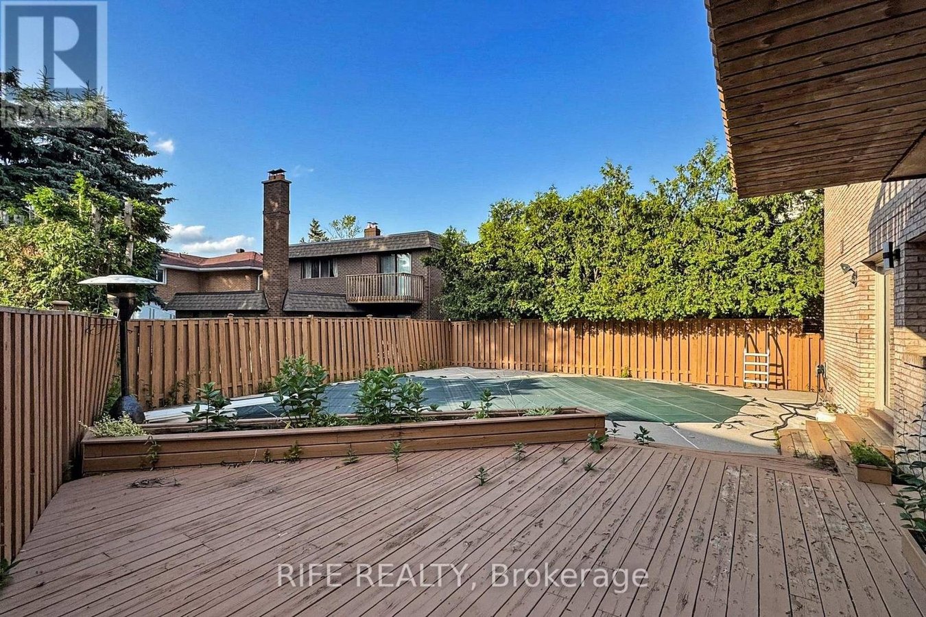 8 ELLIOTWOOD COURT - Photo 47