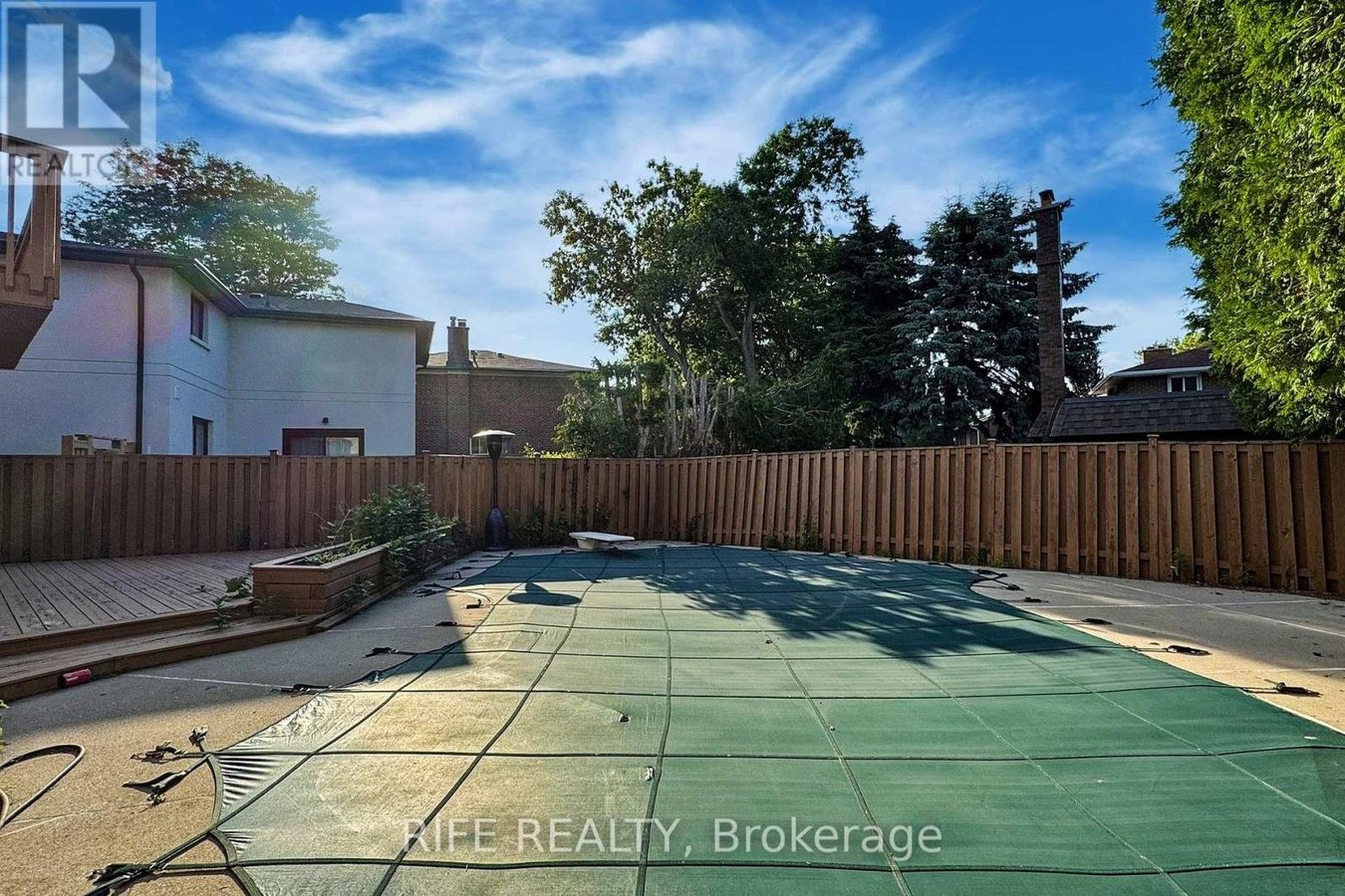 8 ELLIOTWOOD COURT - Photo 48