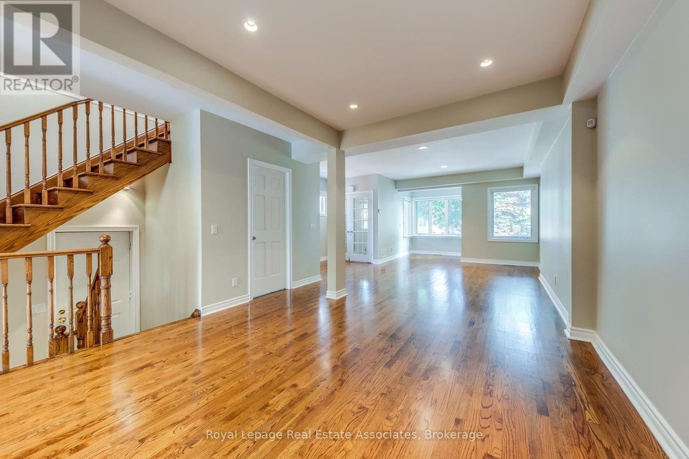 123 MELROSE AVENUE - Photo 12