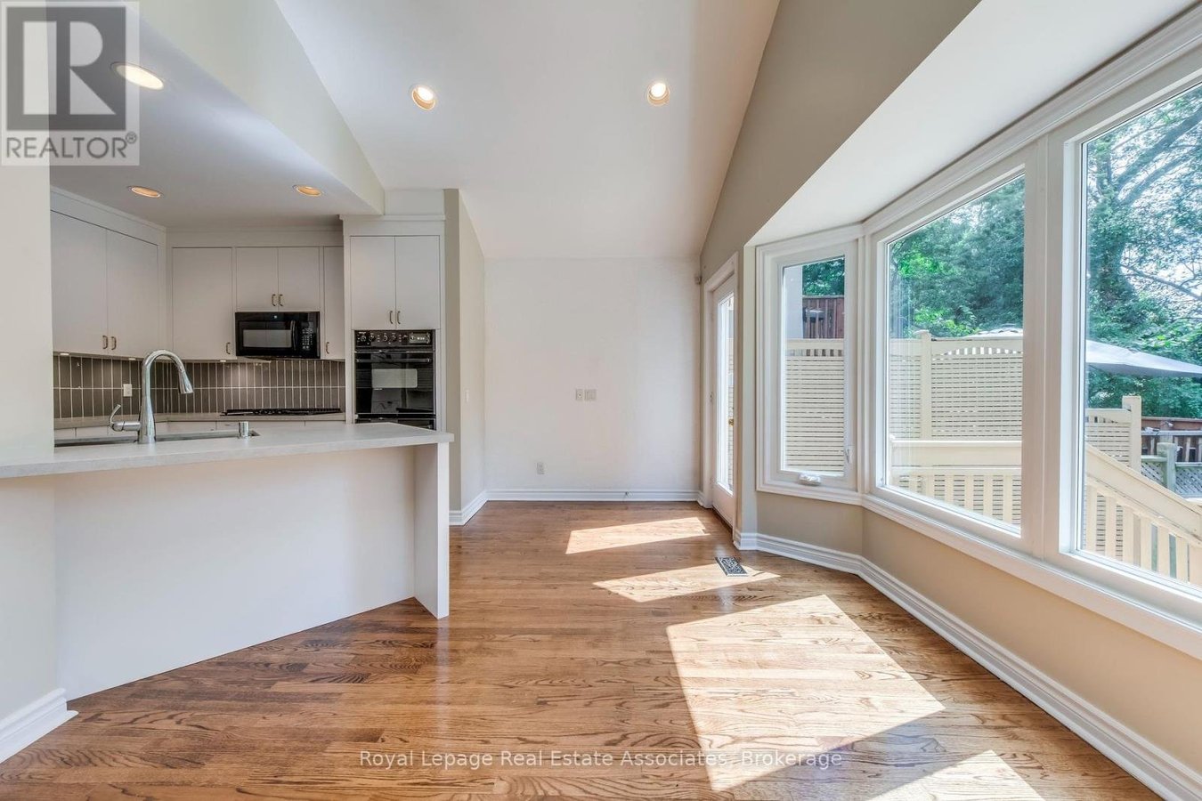 123 MELROSE AVENUE - Photo 21