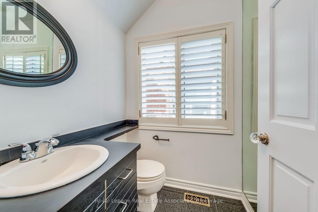 123 MELROSE AVENUE - Photo 24