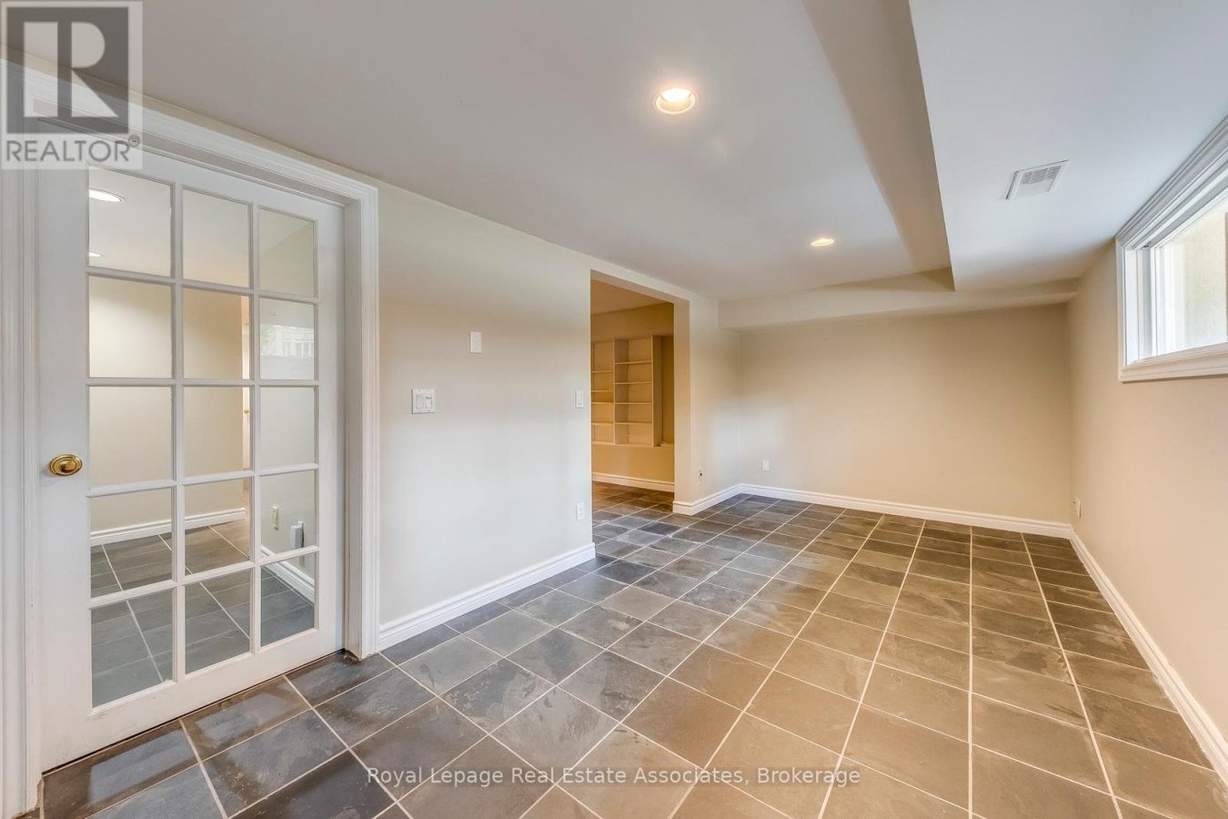 123 MELROSE AVENUE - Photo 39