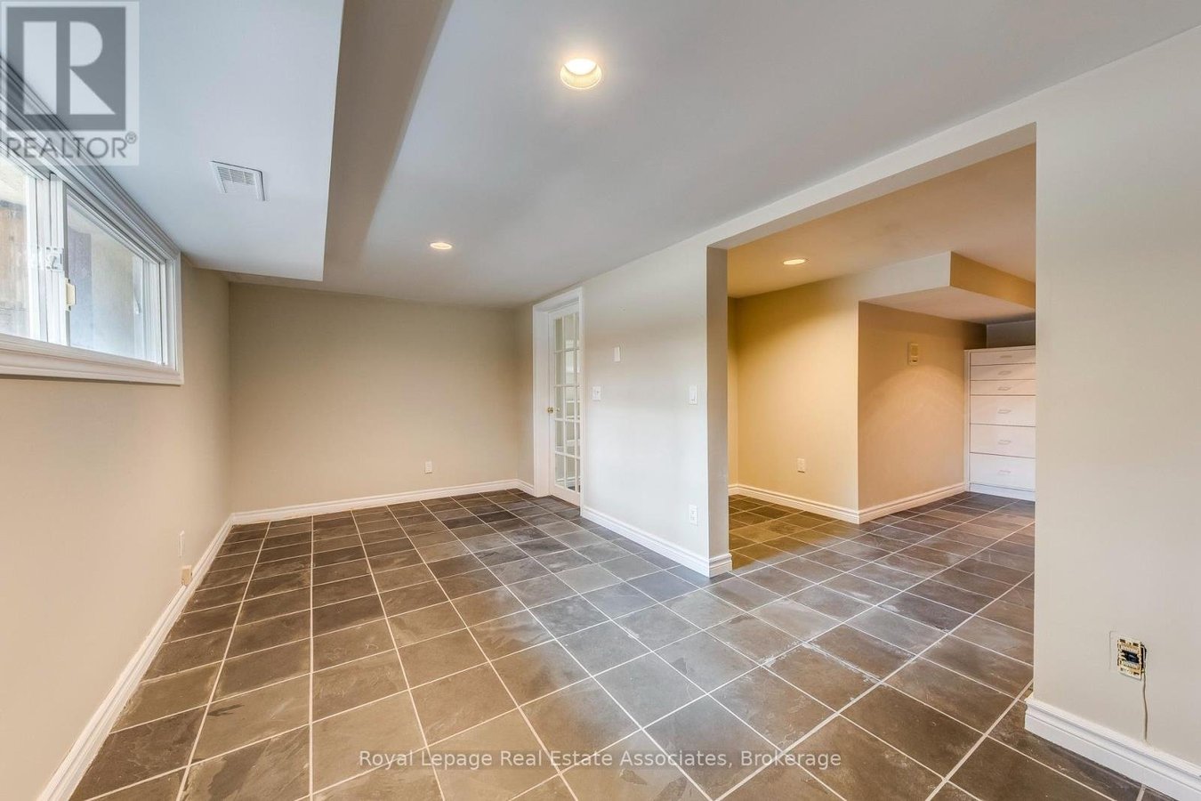 123 MELROSE AVENUE - Photo 40