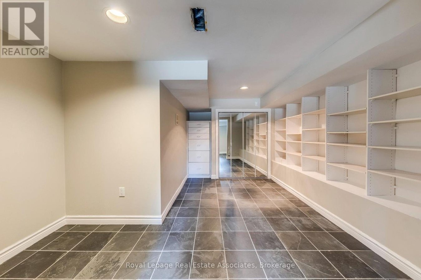 123 MELROSE AVENUE - Photo 41