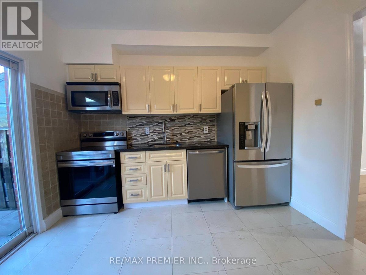 UPPER - 1524 DUPONT STREET - Photo 11