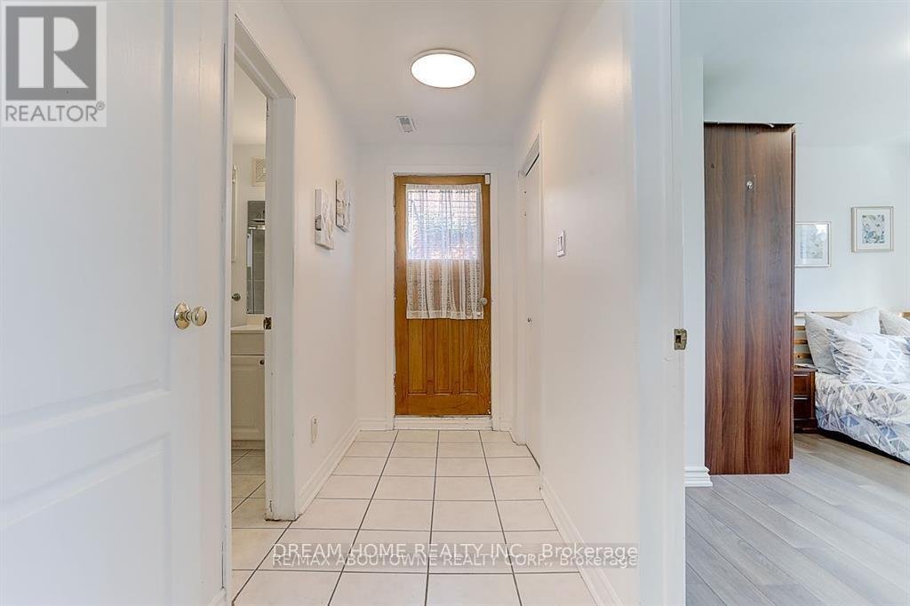 #BSMT ROOM 1 - 31 LAMBETH SQUARE - Photo 4