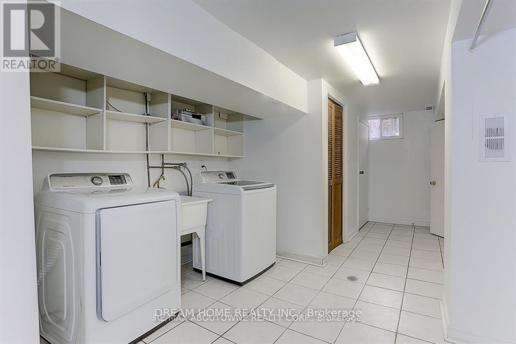 #MAIN FLOOR 2 - 31 LAMBETH SQUARE - Photo 6