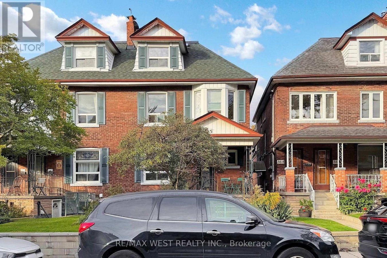 MAIN FLOOR UNIT 2 - 34 BEATRICE STREET - Photo 2