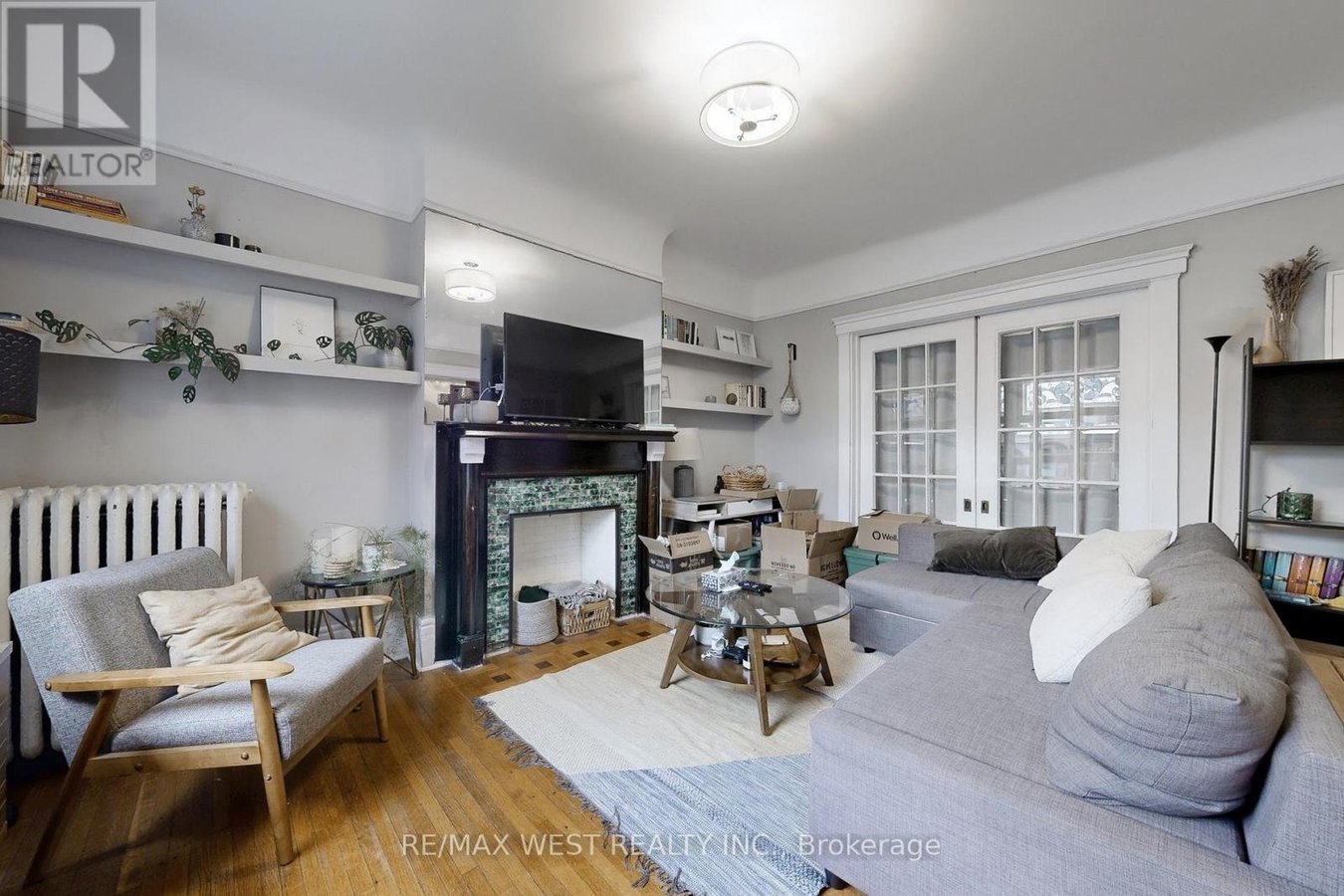 MAIN FLOOR UNIT 2 - 34 BEATRICE STREET - Photo 9