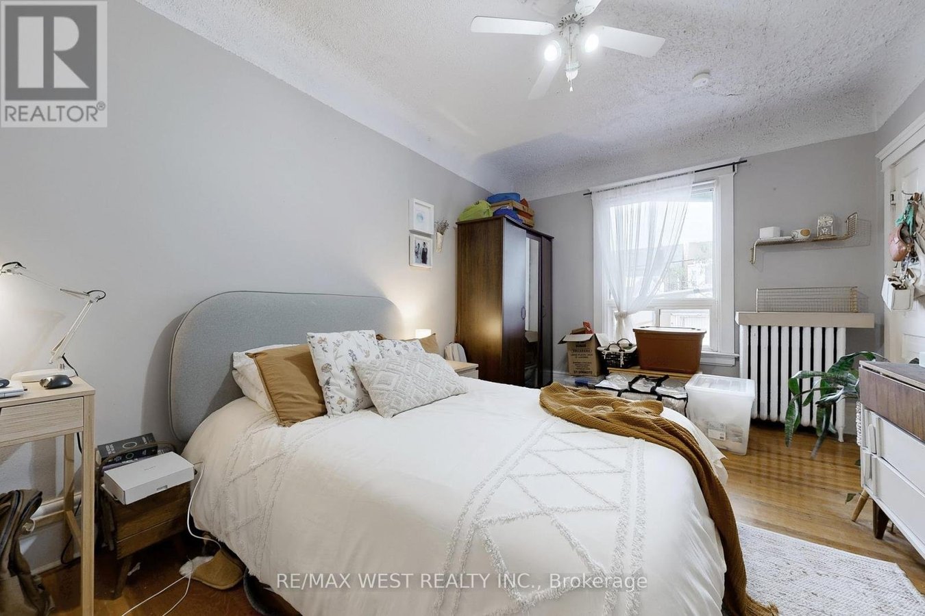 MAIN FLOOR UNIT 2 - 34 BEATRICE STREET - Photo 17