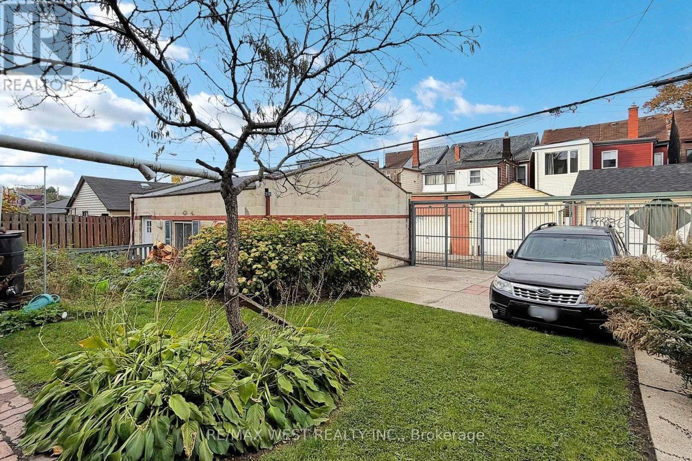 MAIN FLOOR UNIT 2 - 34 BEATRICE STREET - Photo 26