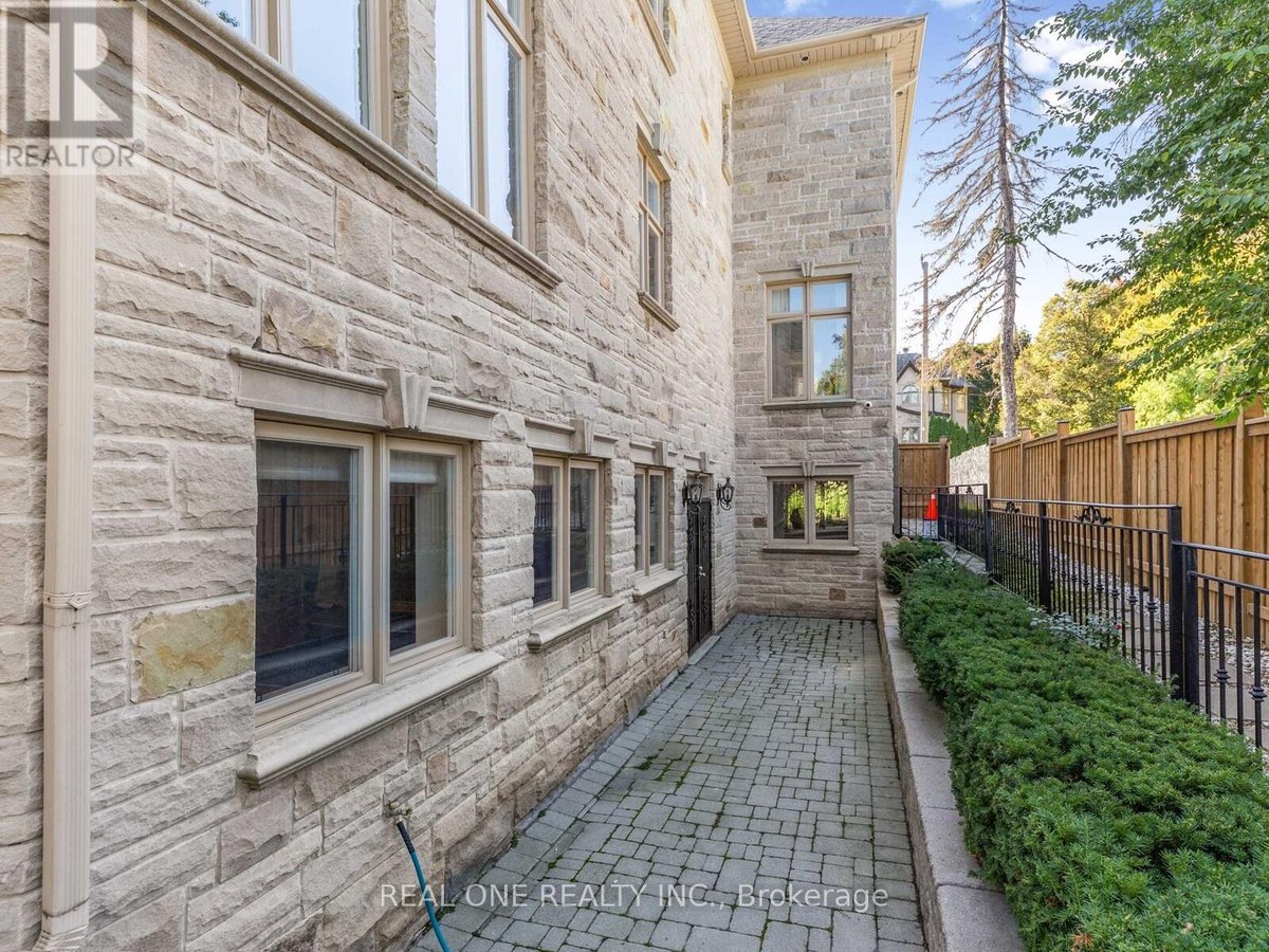 25 DEMPSEY CRESCENT - Photo 26