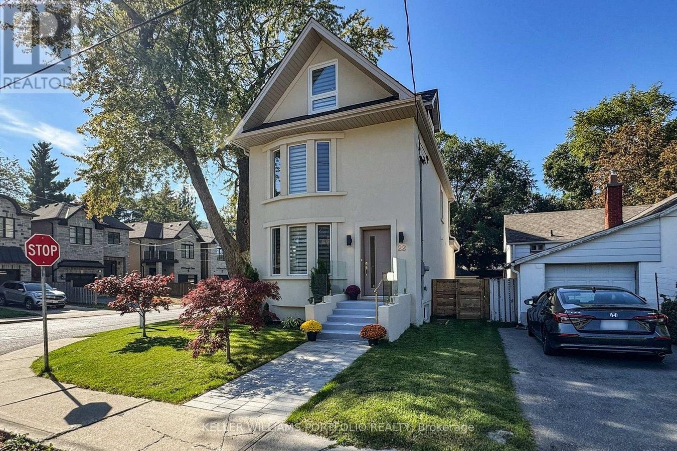 22 PITT AVENUE - Photo 1
