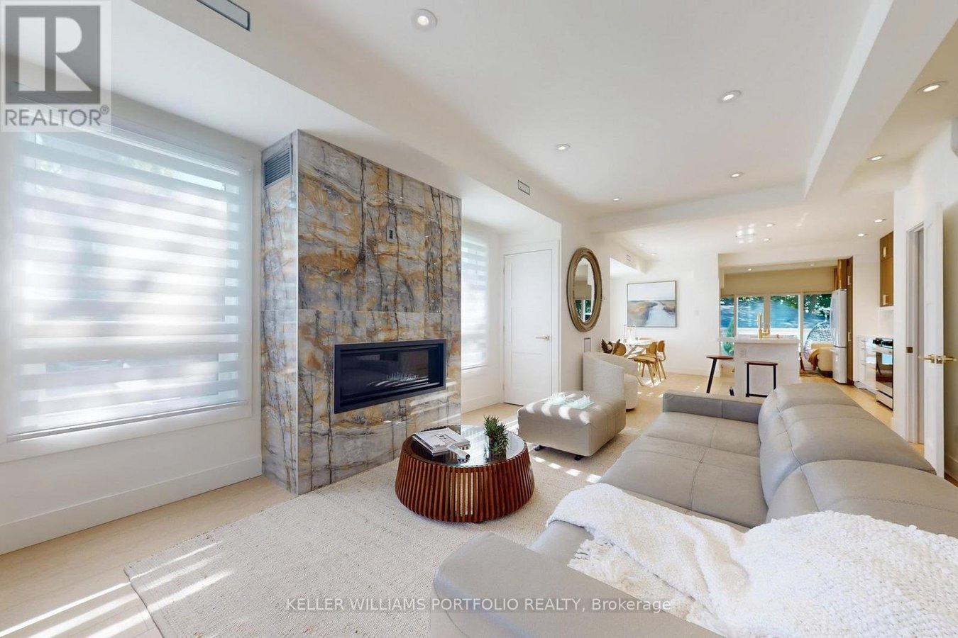 22 PITT AVENUE - Photo 2