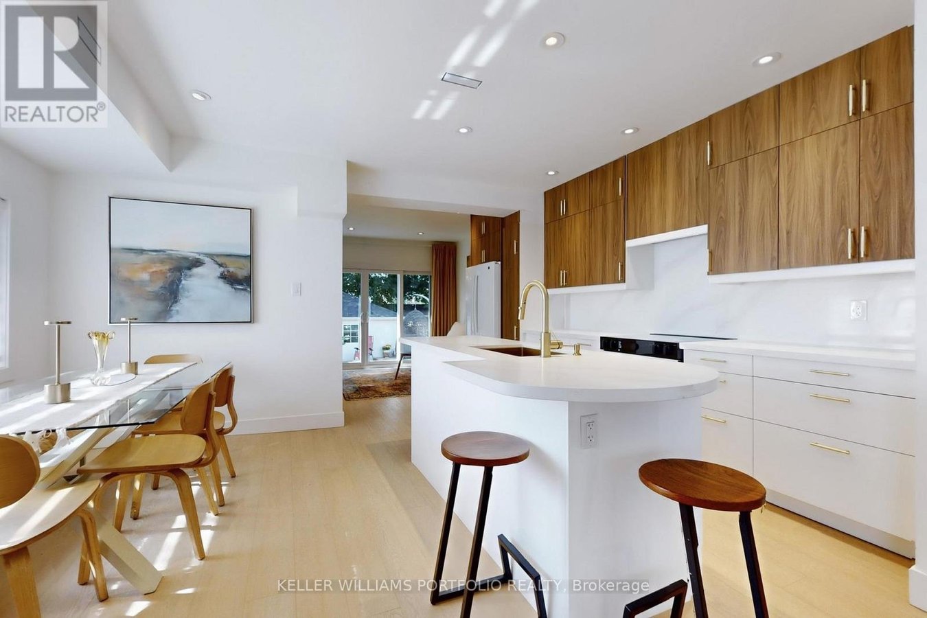 22 PITT AVENUE - Photo 5