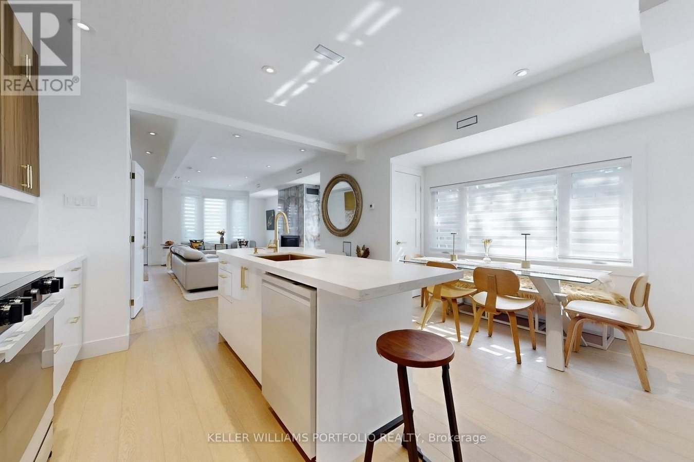 22 PITT AVENUE - Photo 6
