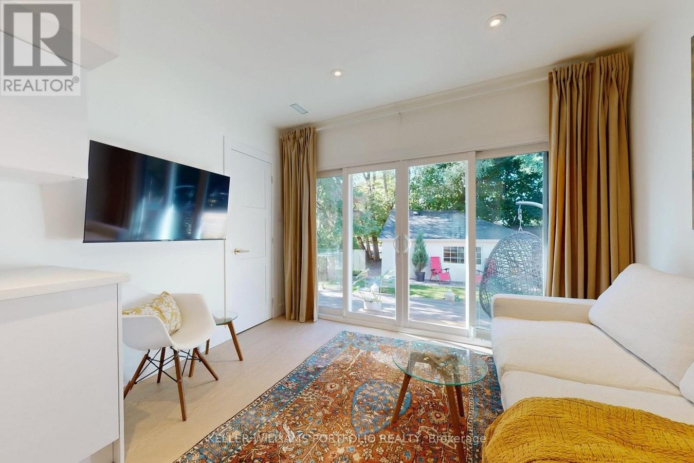 22 PITT AVENUE - Photo 7