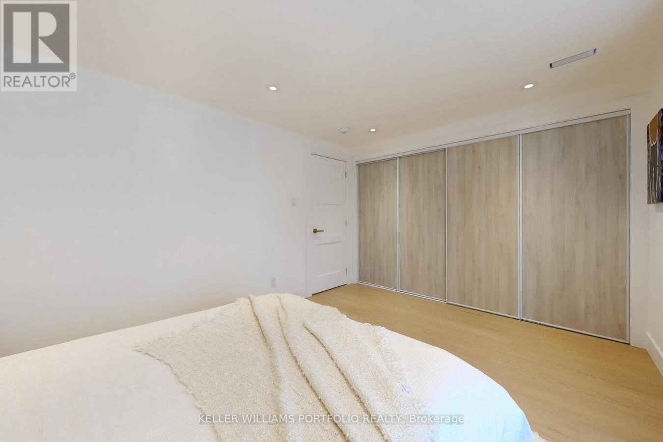 22 PITT AVENUE - Photo 15