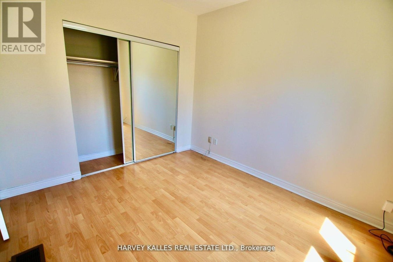2 - 775 OSSINGTON AVENUE - Photo 6