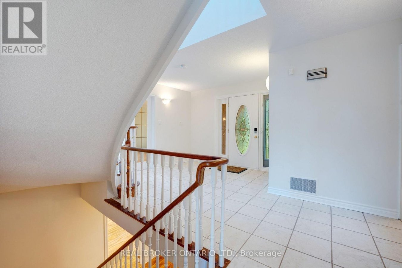 87A HILL CRESCENT - Photo 8
