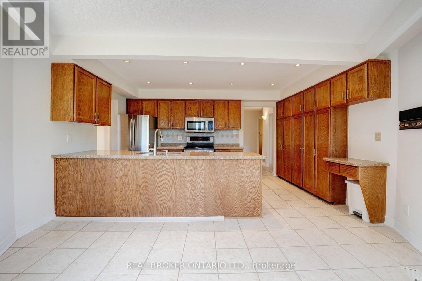 87A HILL CRESCENT - Photo 12