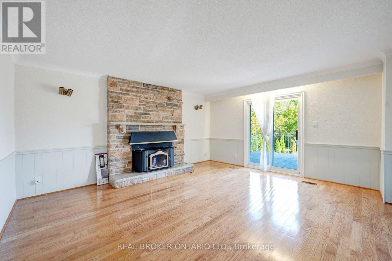 87A HILL CRESCENT - Photo 17