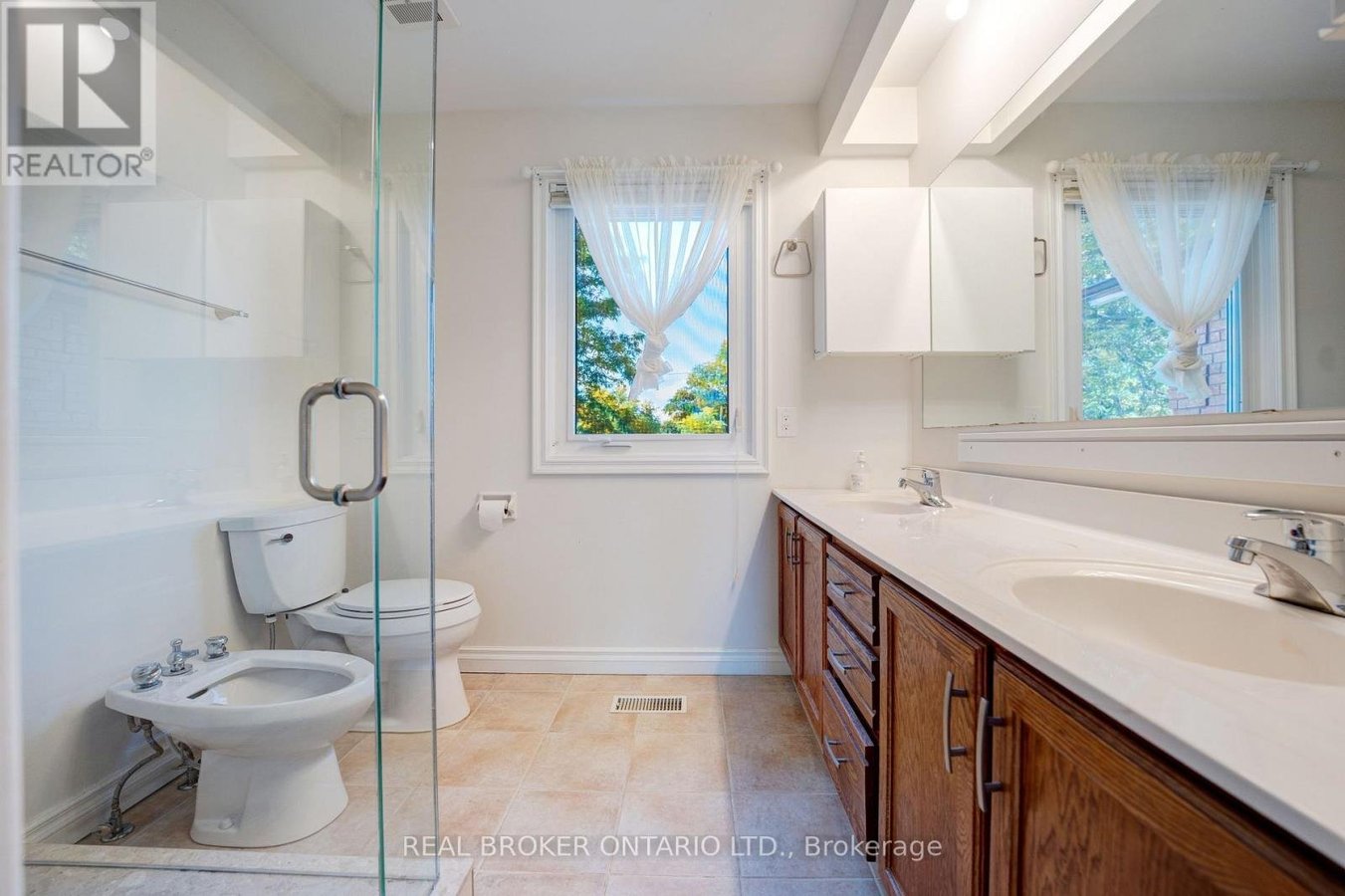 87A HILL CRESCENT - Photo 24