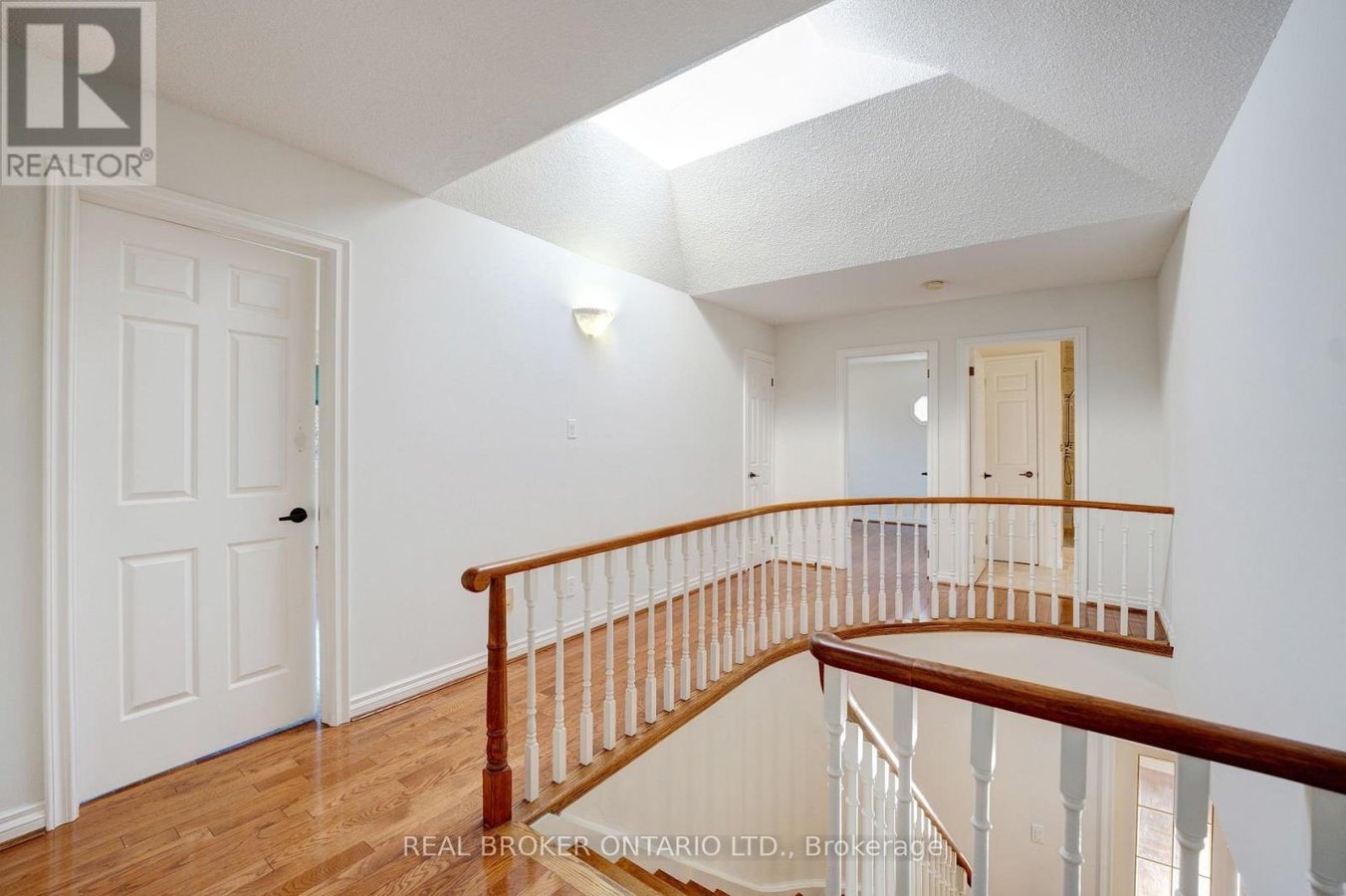87A HILL CRESCENT - Photo 28