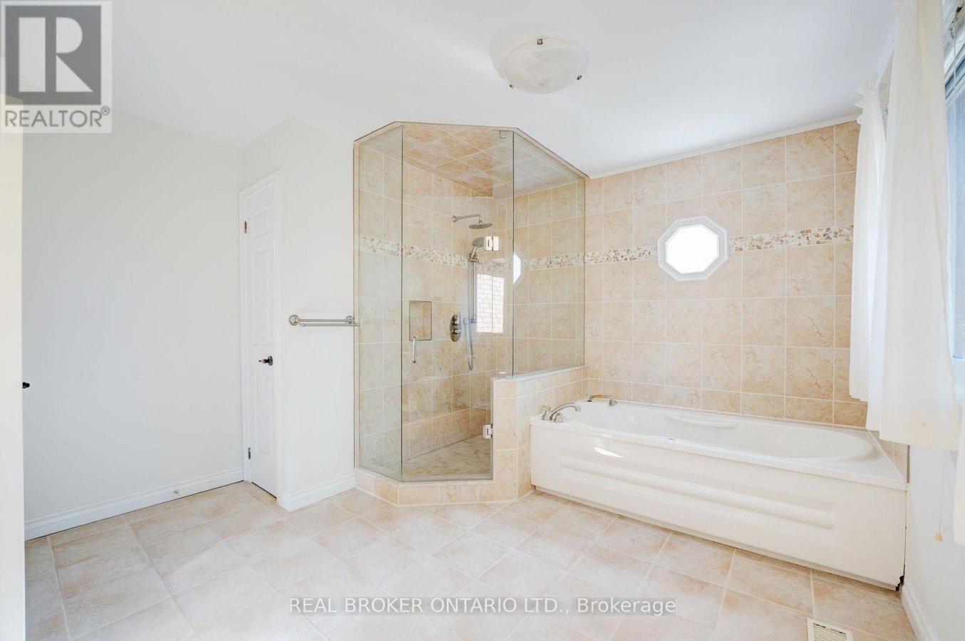 87A HILL CRESCENT - Photo 33