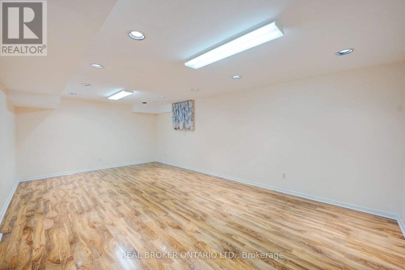 87A HILL CRESCENT - Photo 45