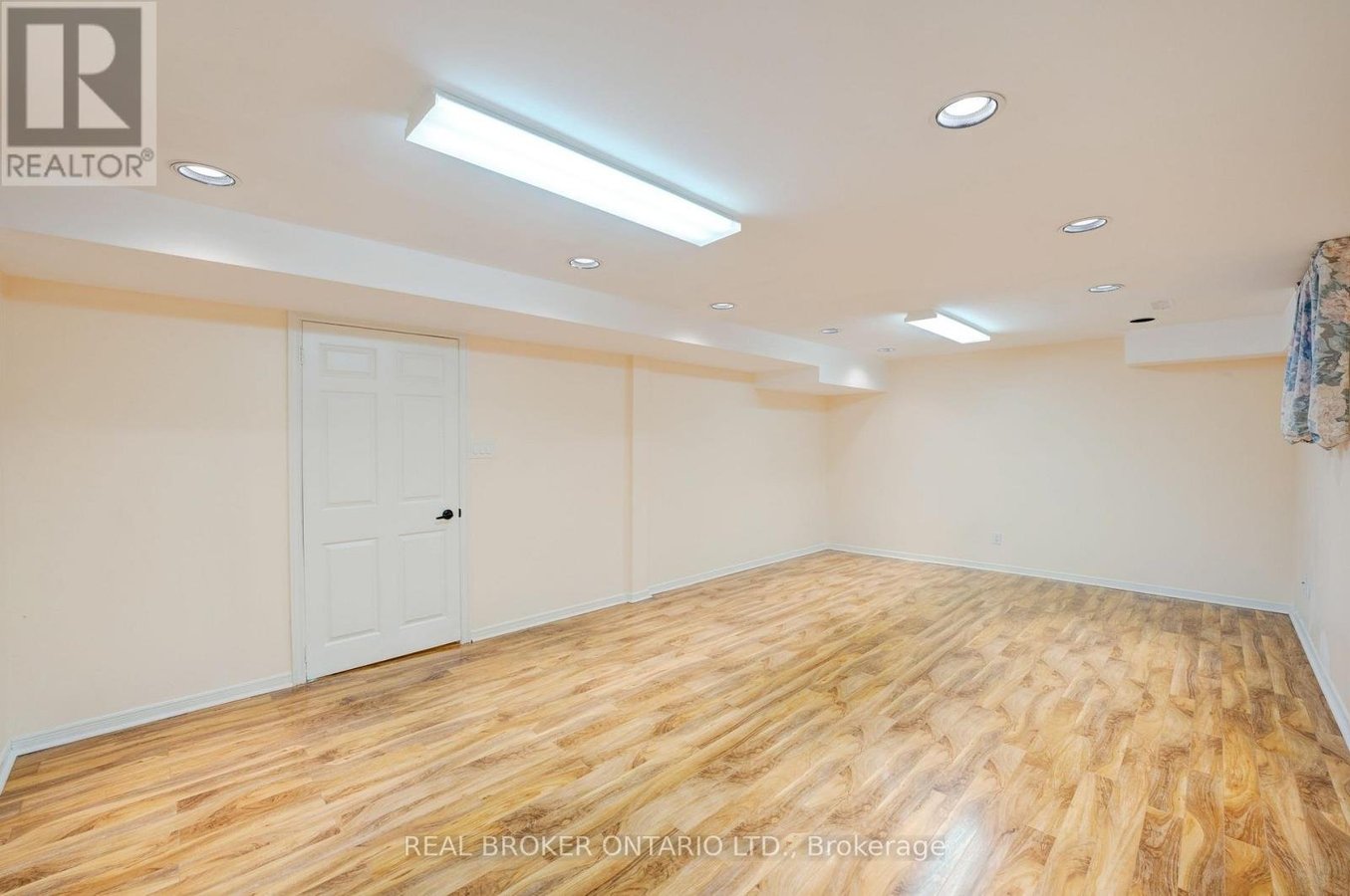 87A HILL CRESCENT - Photo 46