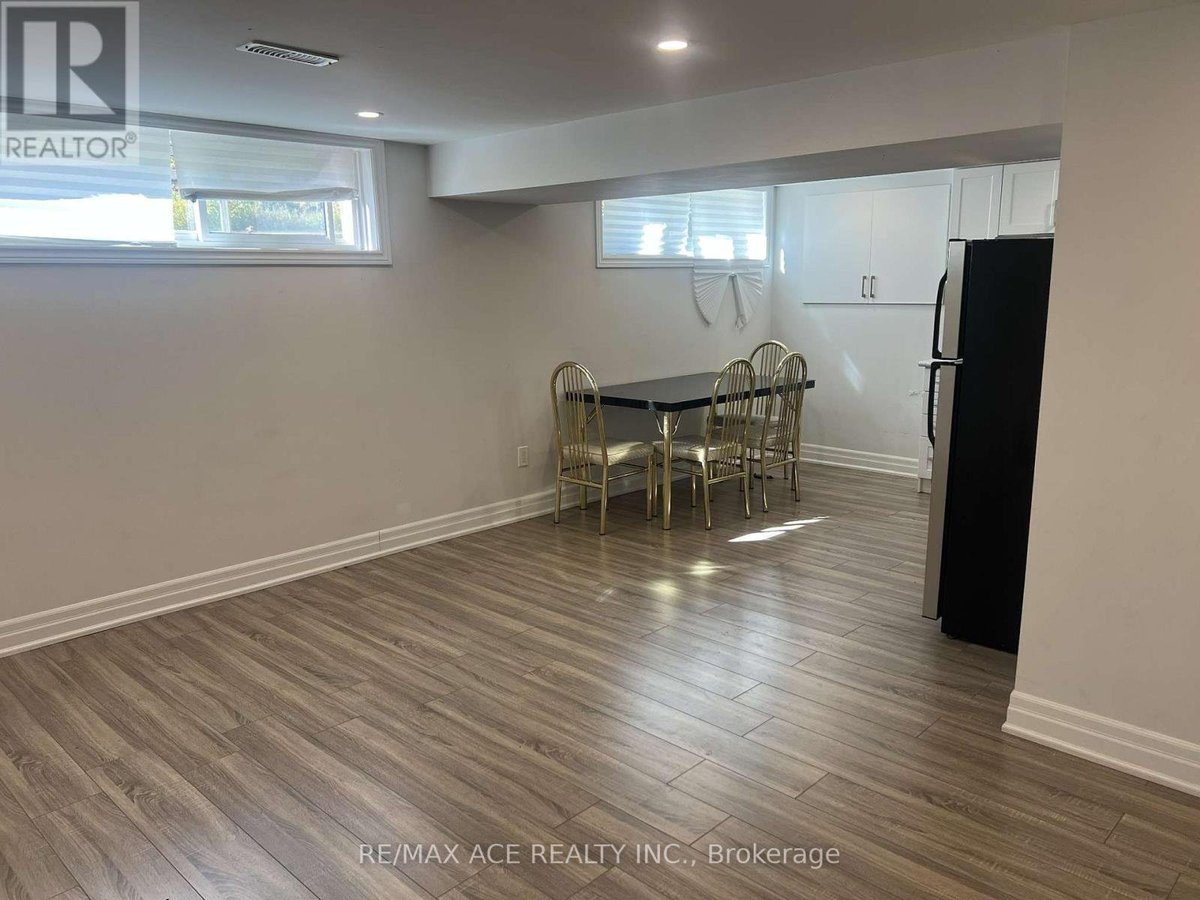 BSMT - 21 ADA CRESCENT - Photo 3