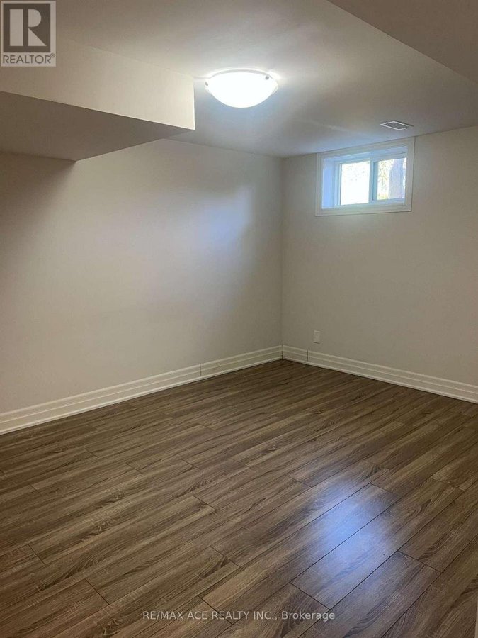 BSMT - 21 ADA CRESCENT - Photo 8