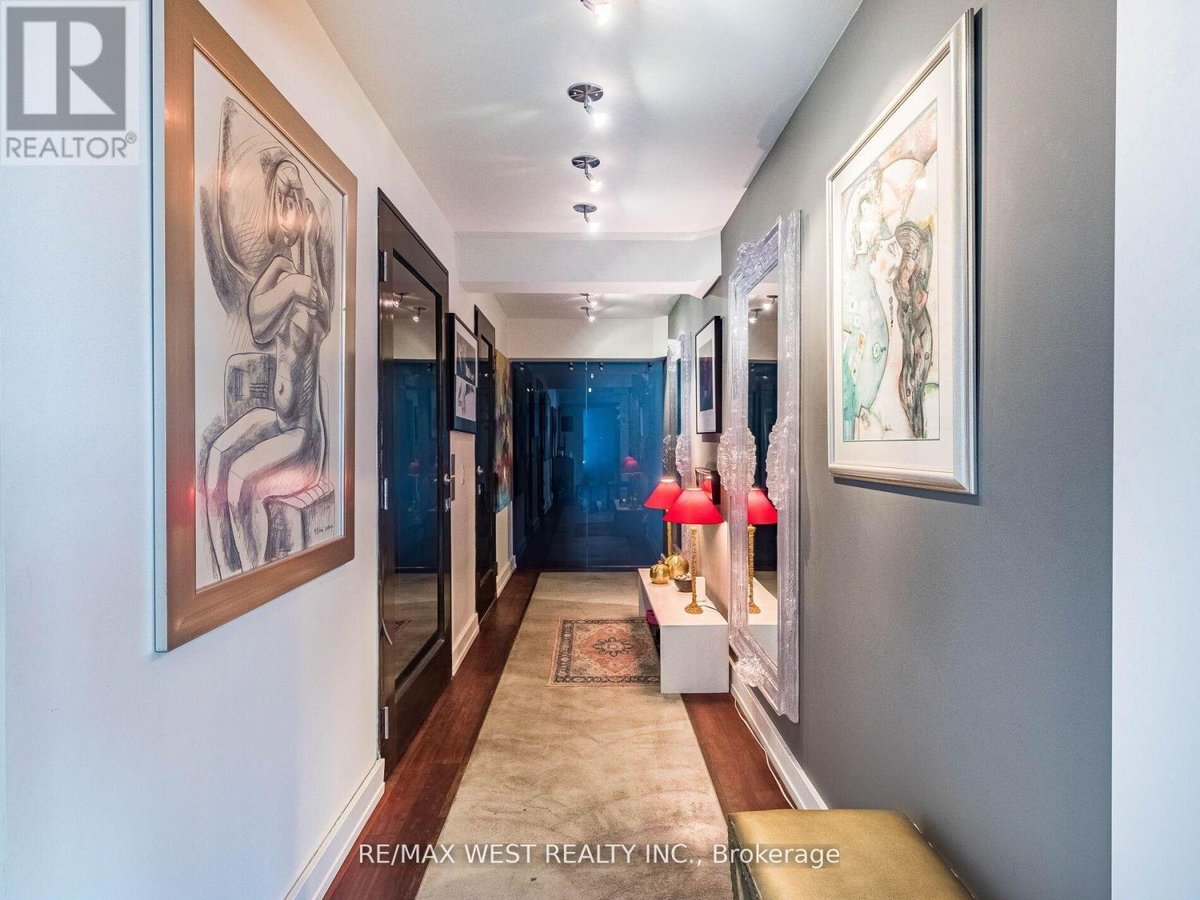 PH2 - 409 BLOOR STREET E - Photo 1