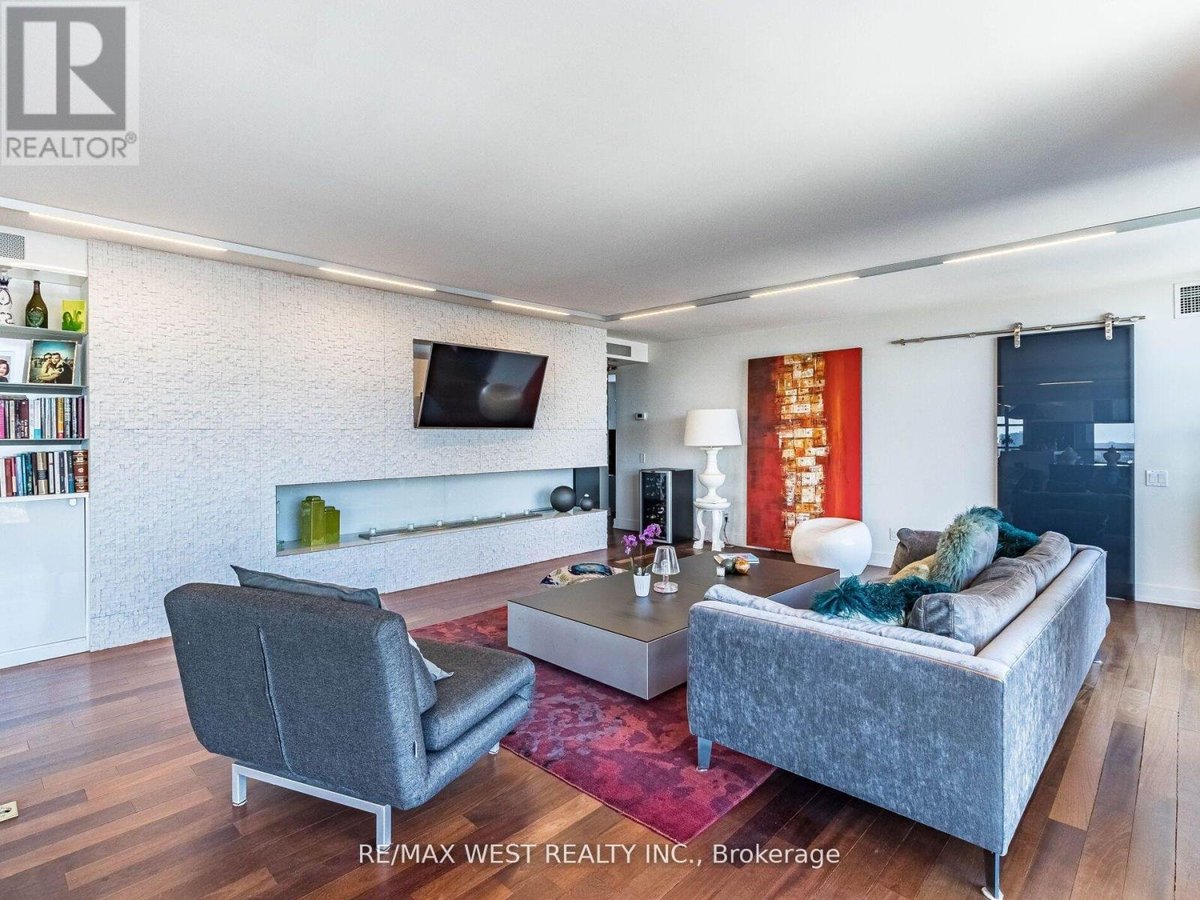 PH2 - 409 BLOOR STREET E - Photo 11