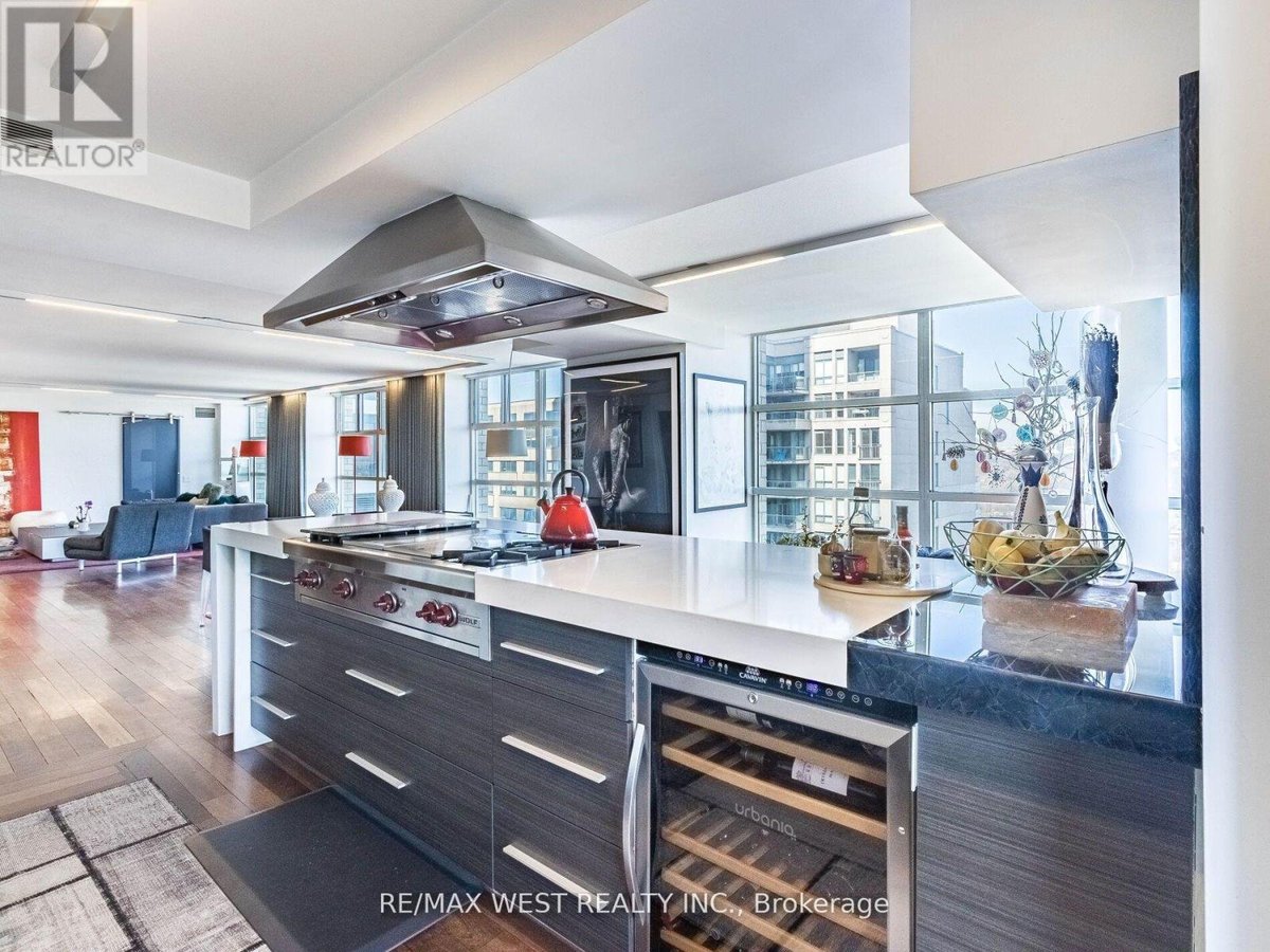 PH2 - 409 BLOOR STREET E - Photo 23