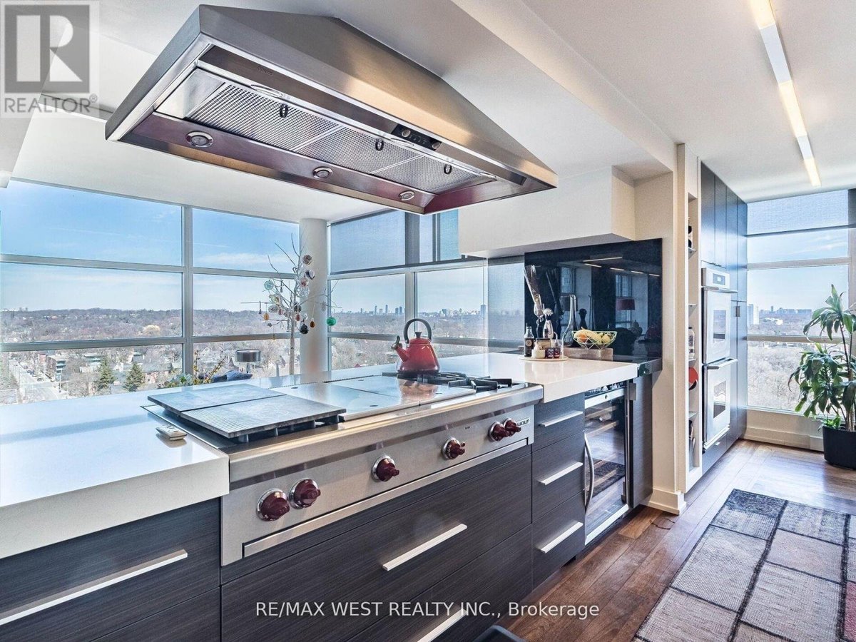 PH2 - 409 BLOOR STREET E - Photo 24