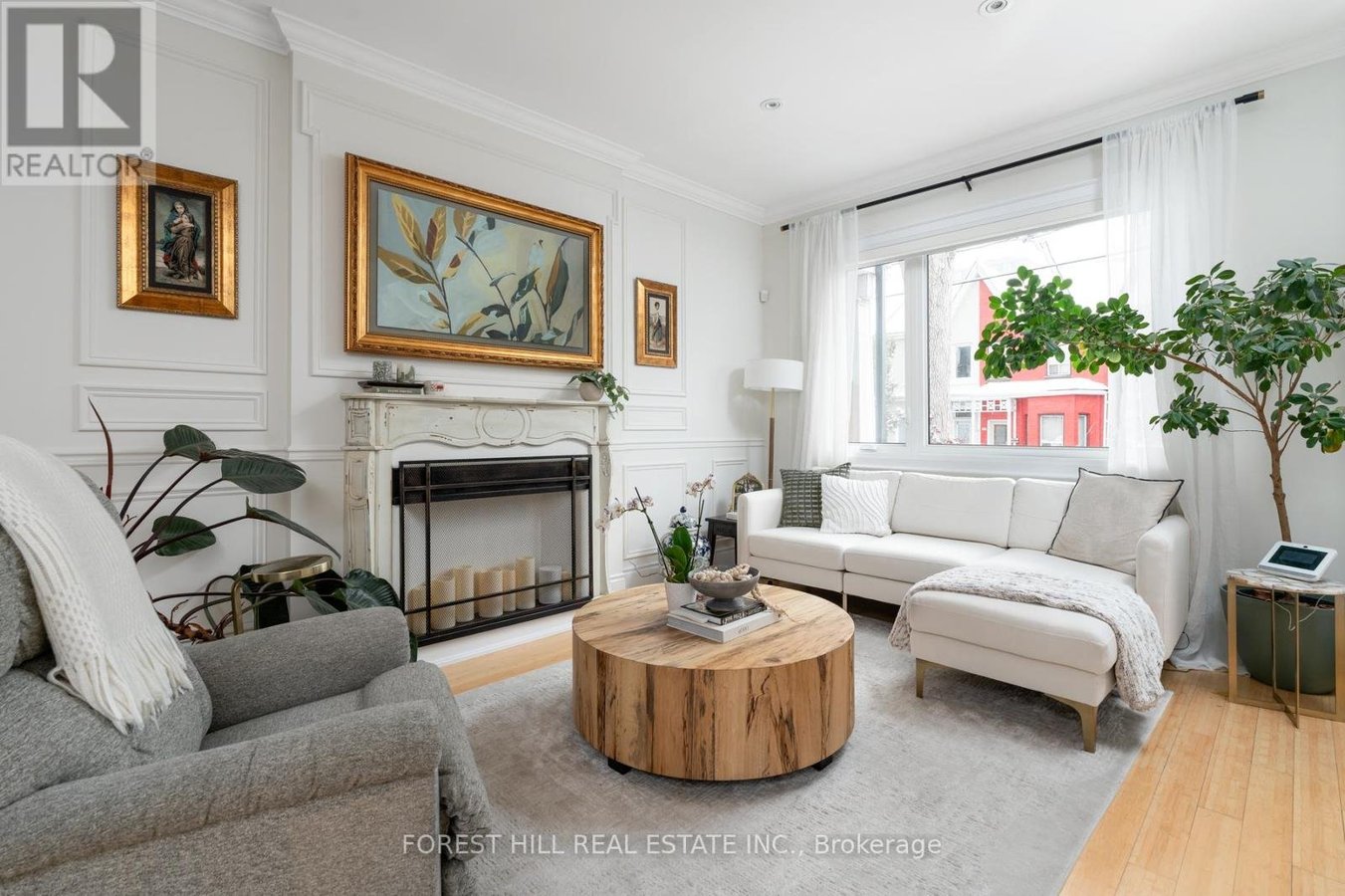 698 ADELAIDE STREET - Photo 5