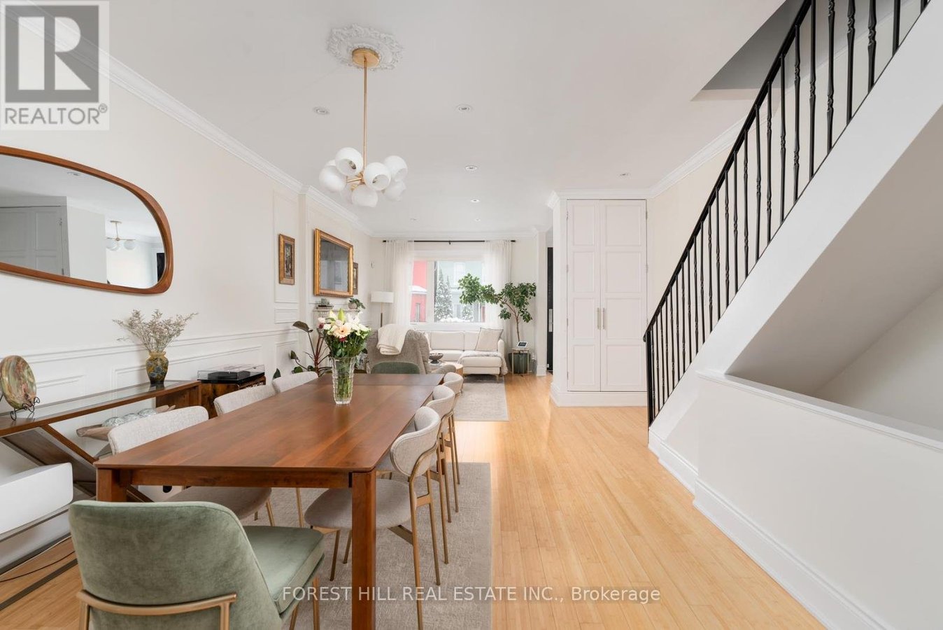 698 ADELAIDE STREET - Photo 11