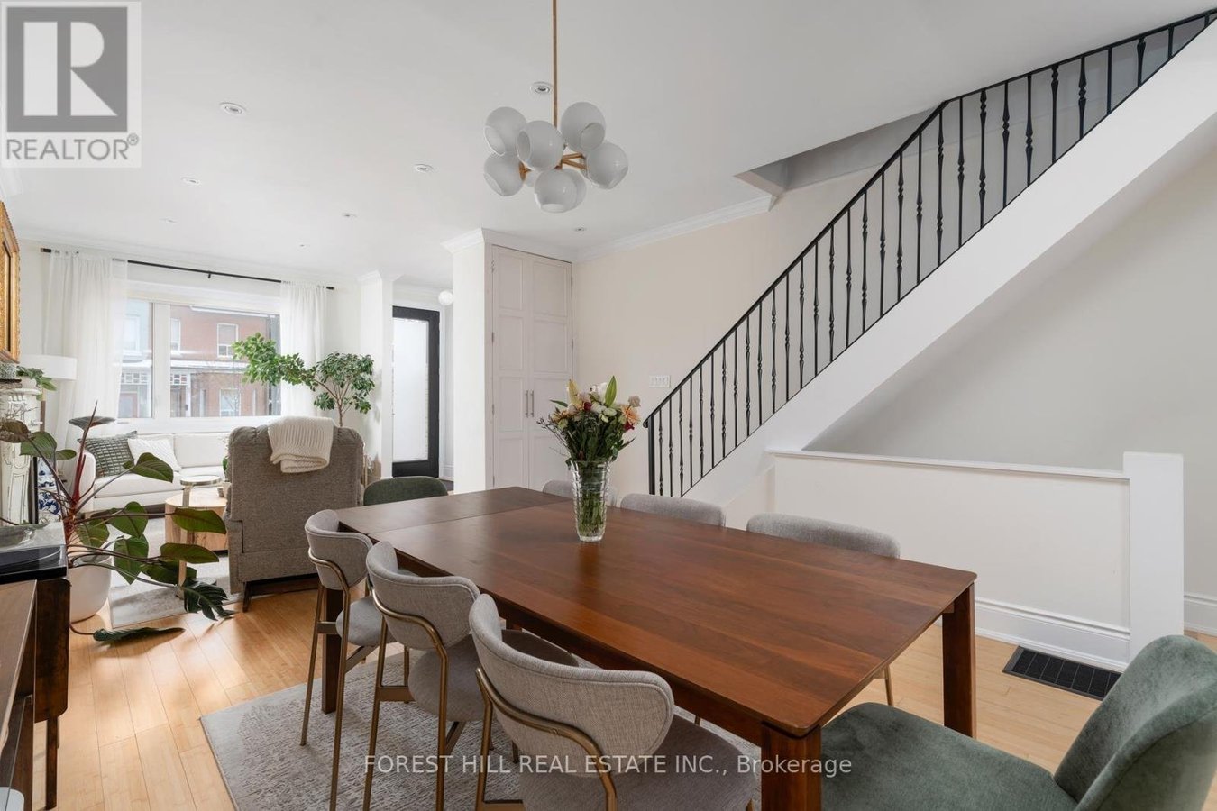 698 ADELAIDE STREET - Photo 13