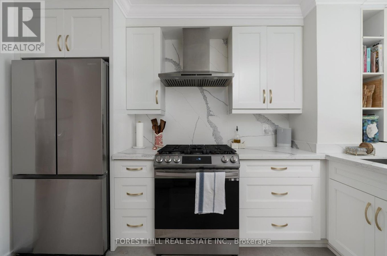 698 ADELAIDE STREET - Photo 17