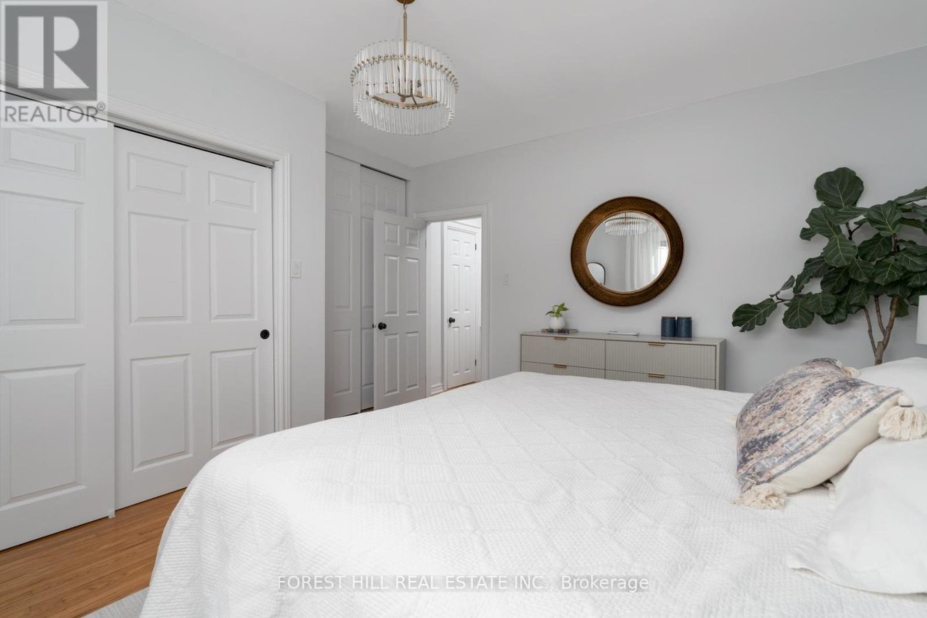 698 ADELAIDE STREET - Photo 24