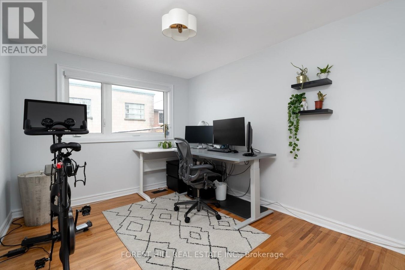 698 ADELAIDE STREET - Photo 28