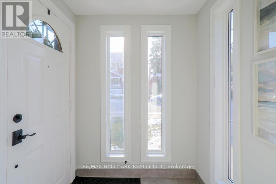 4 FREEMAN STREET - Photo 2