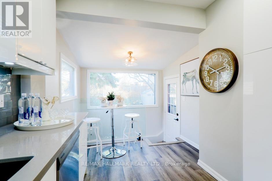 4 FREEMAN STREET - Photo 10